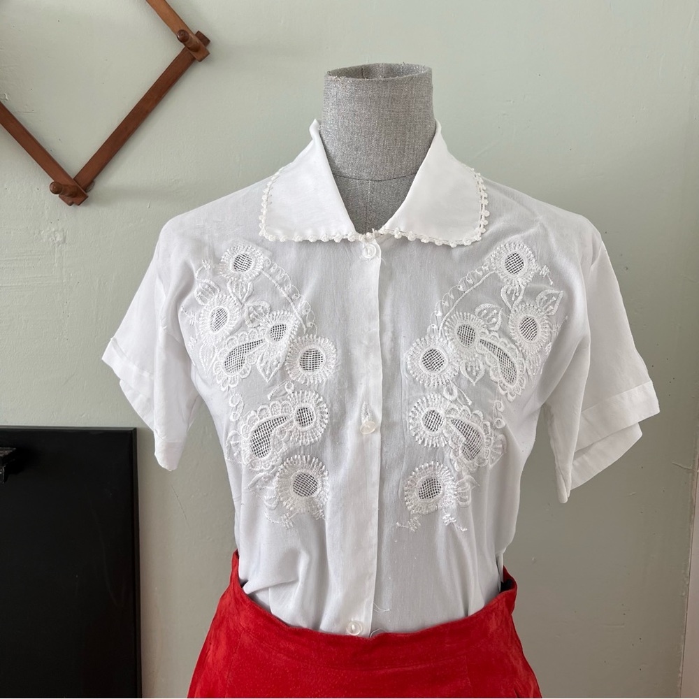 Vintage button-up embroidered cottage blouse